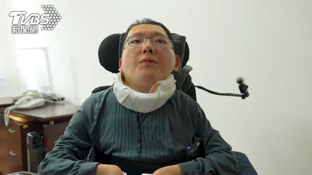 身障律師陳俊翰。（圖／民進黨提供）