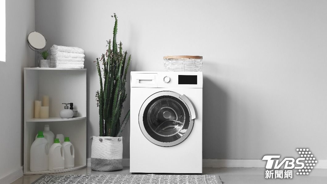 洗衣機效能時常影響民眾購買意願。（示意圖／shutterstock達志影像）
