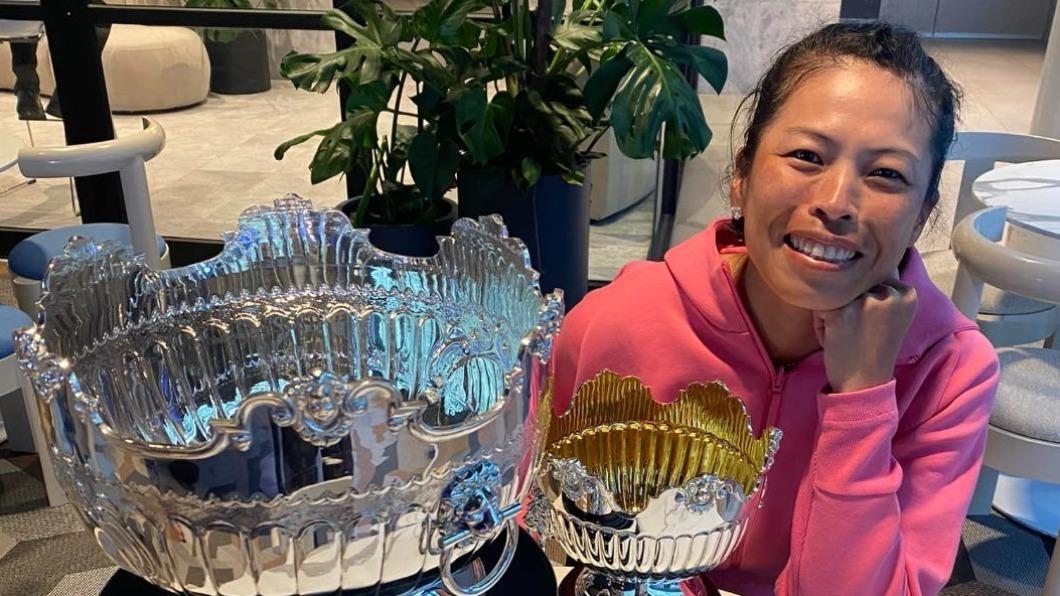 謝淑薇獲得澳網混雙、女雙冠軍。（圖／翻攝自謝淑薇臉書）