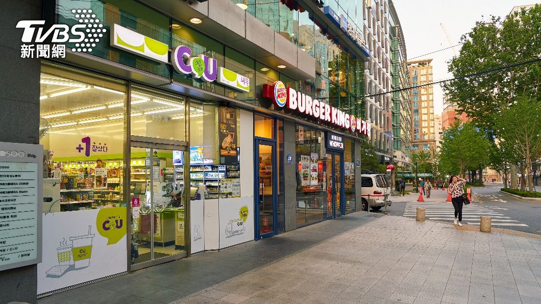 台人旅韓最喜歡消費的CU便利商店，現在也開放TWQR行動支付。（示意圖／shutterstock達志影像）