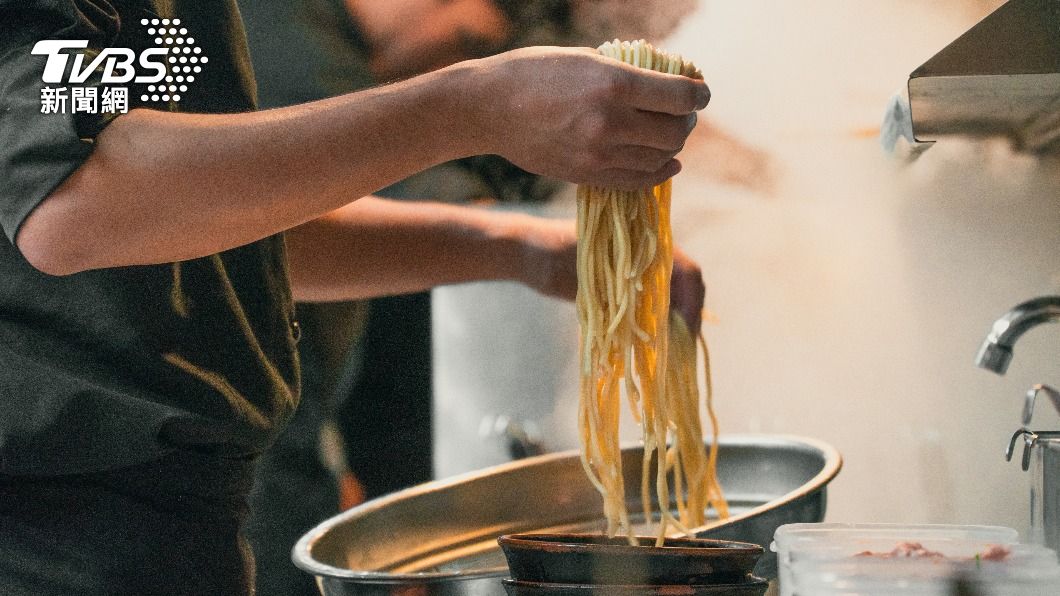 日本東京號稱「最便宜的食堂」即將關門，許多饕客不捨。（示意圖／Shutterstock達志影像）