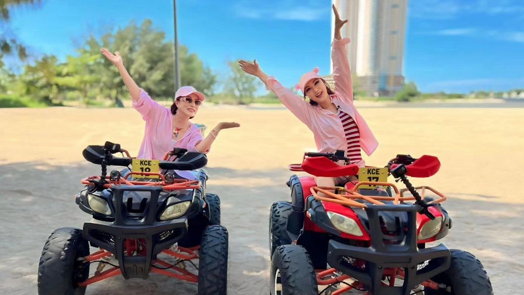 利菁（右）找來表姊葉璦菱上節目。（圖／三立提供）