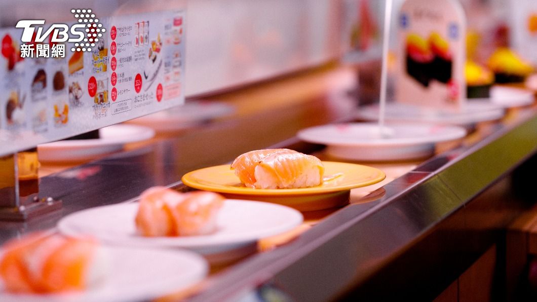 日本迴轉壽司餐廳爆食物中毒。（示意圖／shutterstock達志影像）