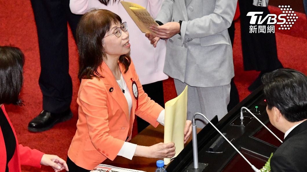陳昭姿認了印泥污染手指和選票，請辭立法院幹事長。（圖／TVBS資料照）
