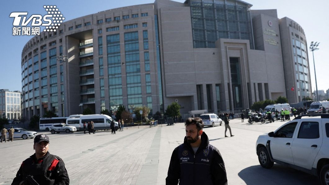 土耳其伊斯坦堡法院6日遭恐怖組織攻擊。（圖／達志影像路透社）