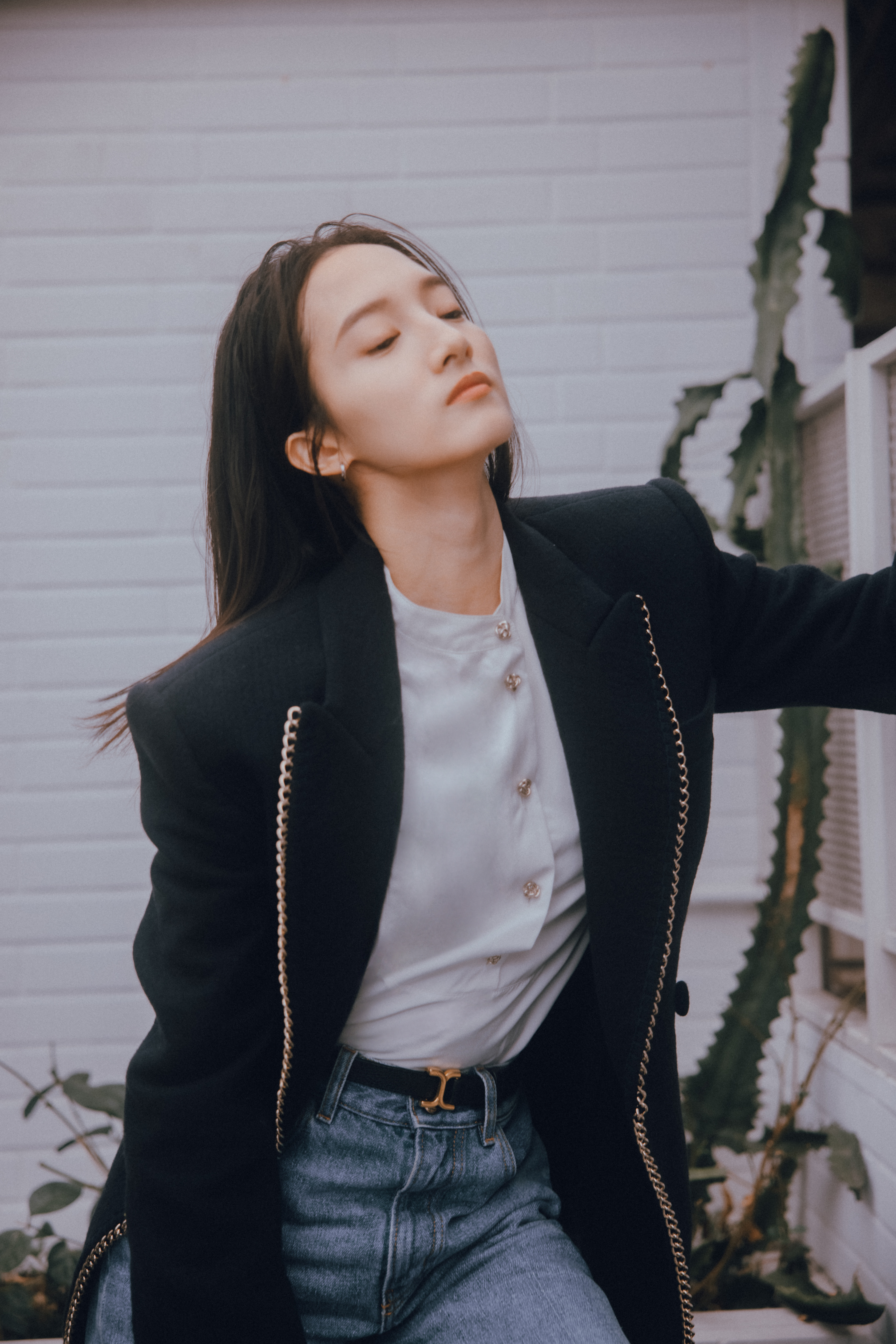 韓寧坦言,自己過去拍戲時會很緊張,很想要表現好;品牌 Chloe。(圖/好工作娛樂提供)