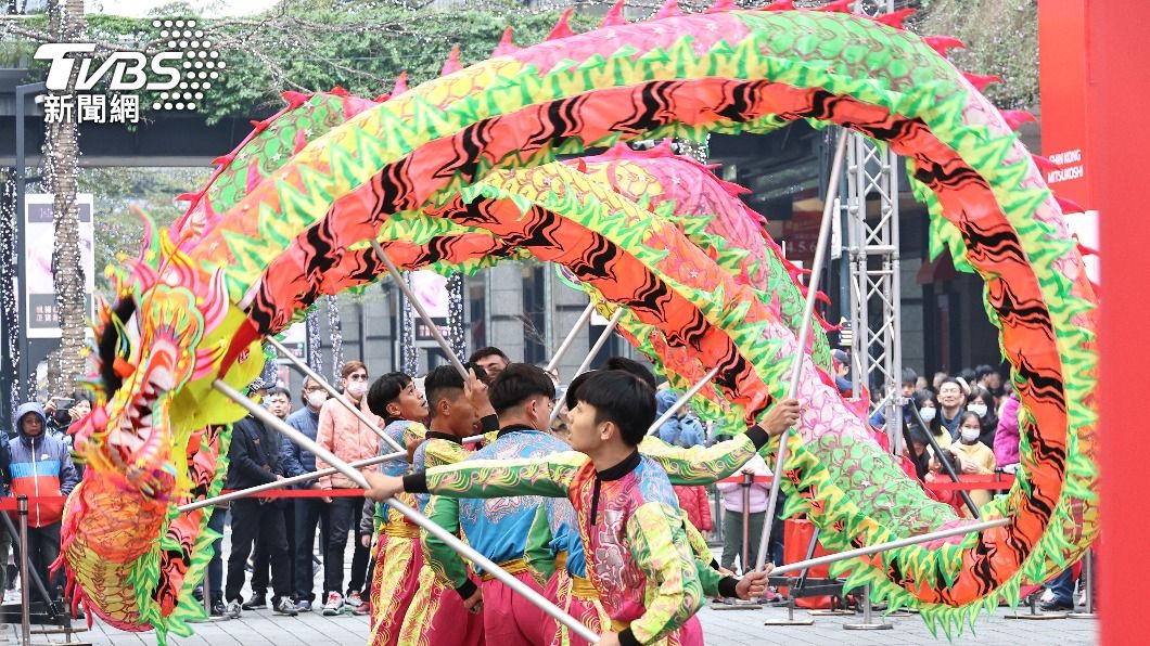 「龍行龘龘」成為龍年最強祝福語。（圖／張哲鳴攝）