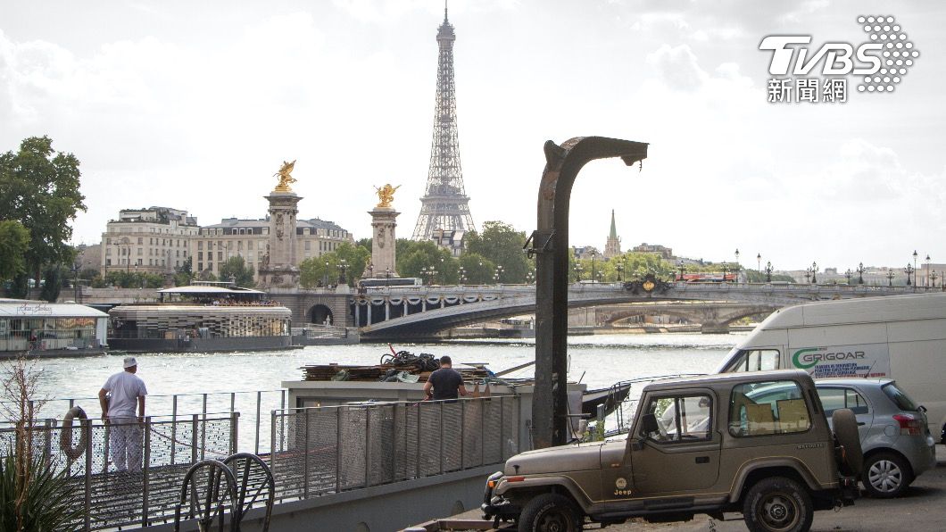 法國首都周末舉行公投，多數人皆贊成將市中心的停車費增加兩倍。（示意圖／shutterstock達志影像）