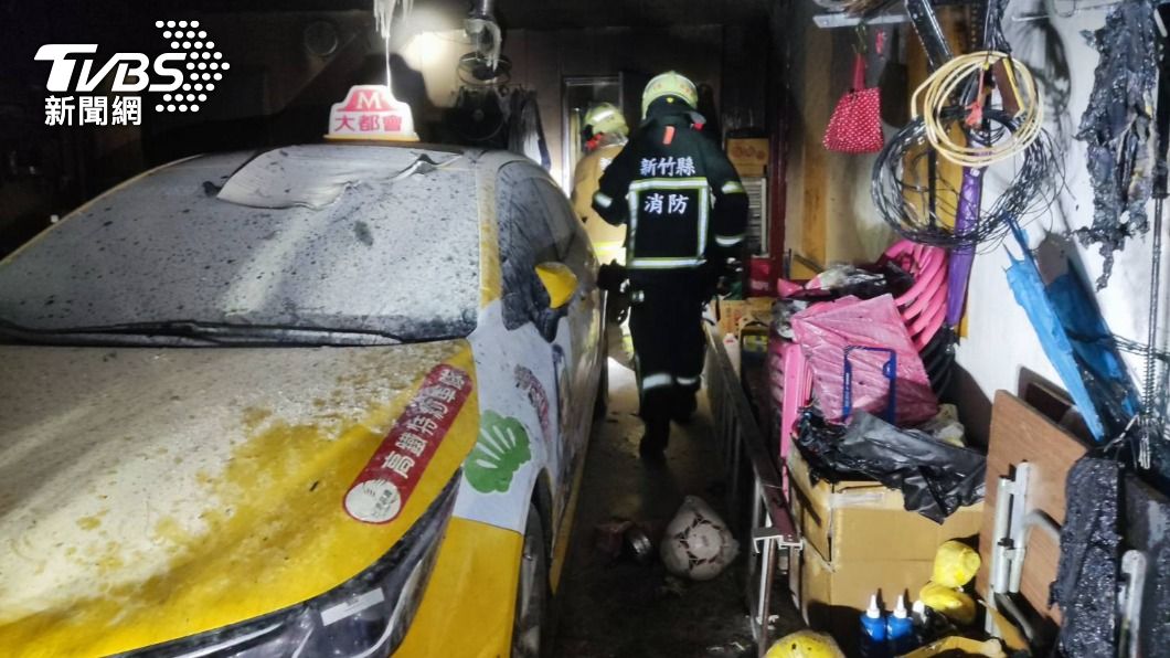 新竹縣一處民宅發生火警。（圖／TVBS）