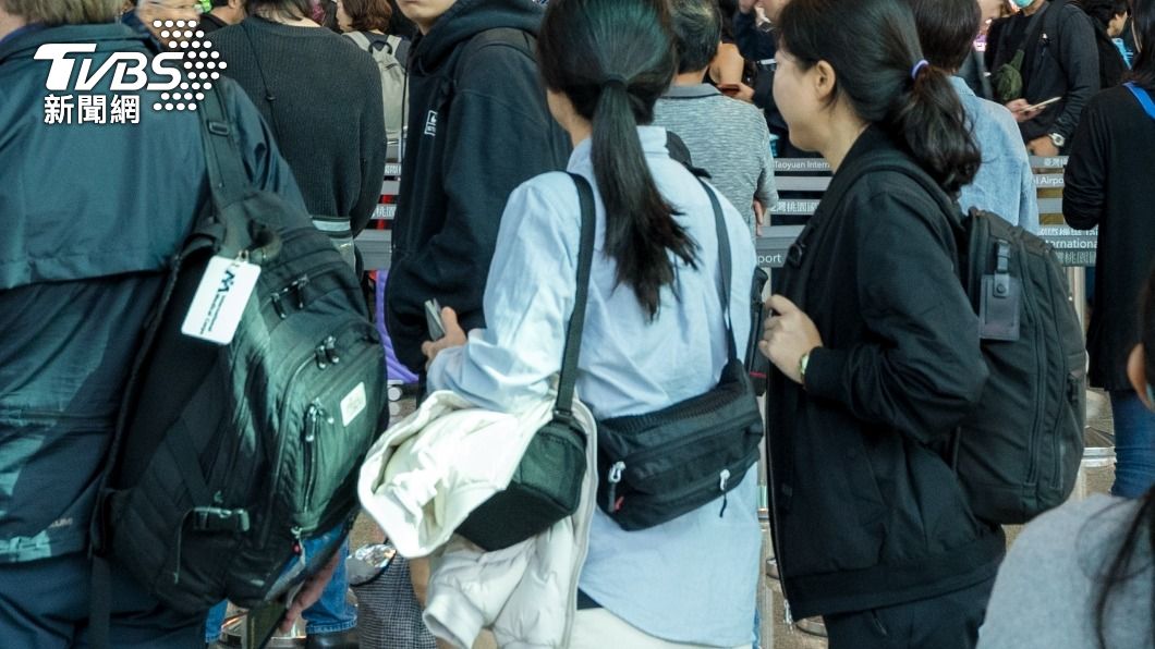 台灣旅客控訴近300人被年代旅行社丟包在越南富國島。（示意圖／Shutterstock達志影像）