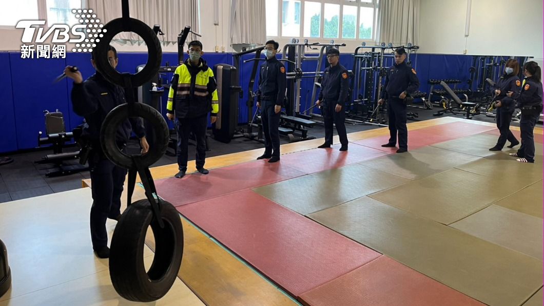 員警訓練畫面。（圖/TVBS）