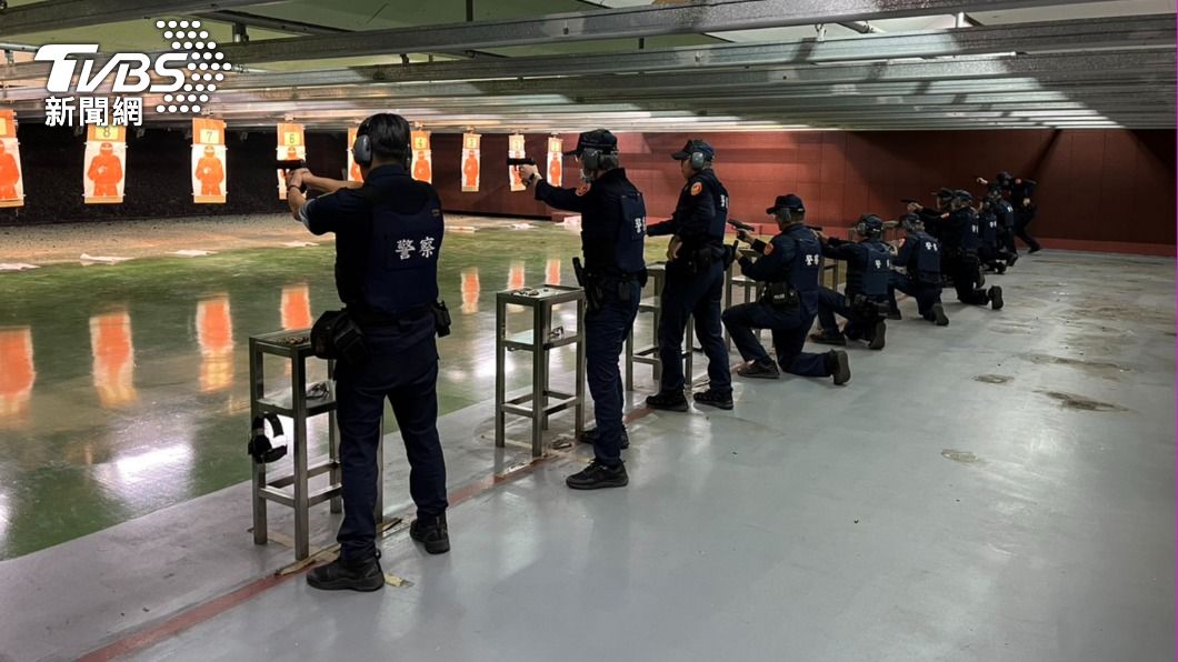 員警打靶畫面示意圖。（圖/TVBS）