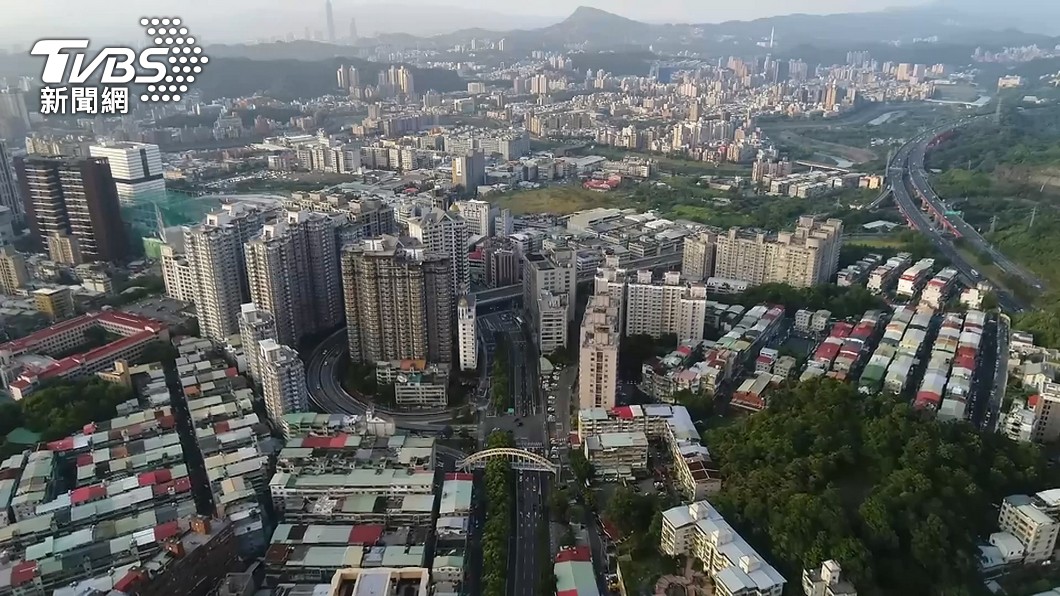 有民眾認為，住A7開車到台北通勤就好，掀起討論。（圖／TVBS資料畫面）