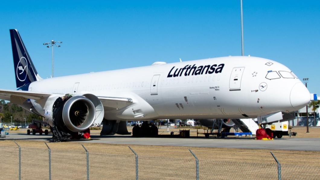 德國漢莎航空（Lufthansa）地勤人員將於20日起展開27小時罷工。（圖／翻攝自 X）