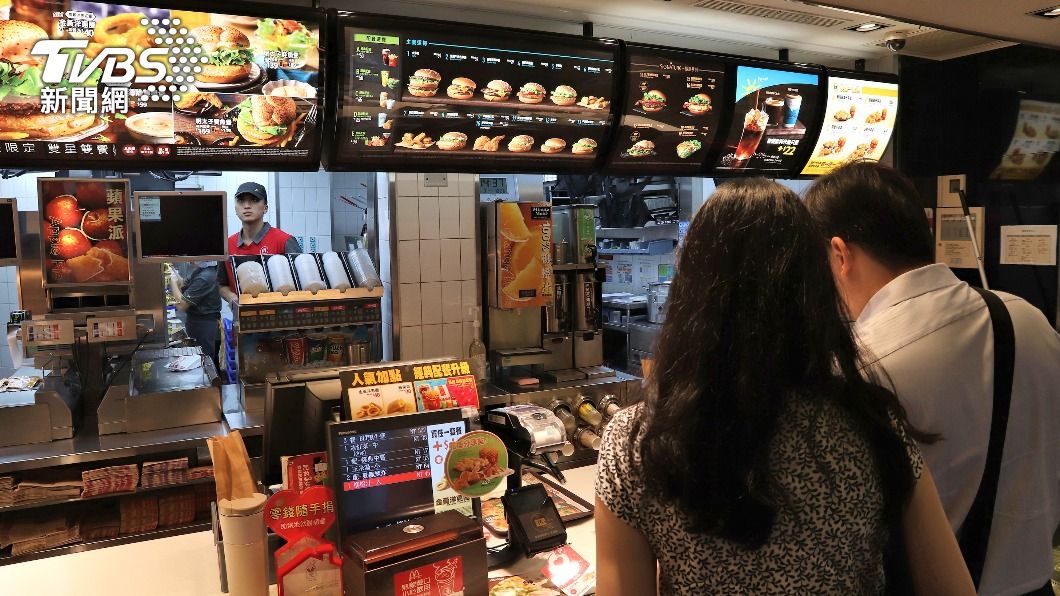 有網友在麥當勞等10分鐘還沒店員幫點餐，怒出大絕招反擊。（示意圖，非當事人／Shutterstock達志影像）