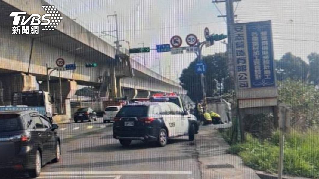 桃園蘆竹區發生死亡車禍。（圖／TVBS）
