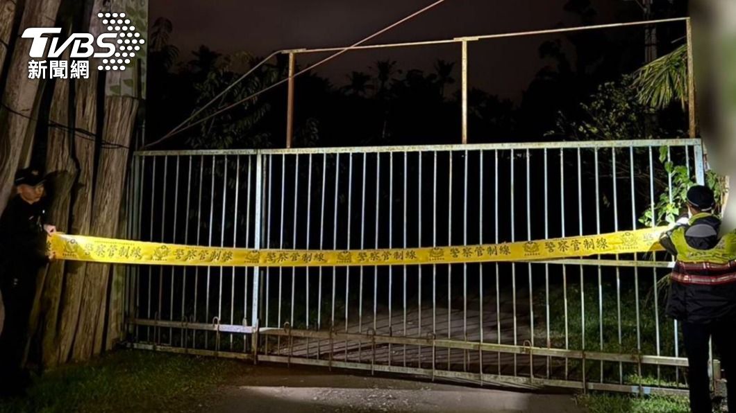 警方在尋獲女童遺體園區拉起封鎖線。（圖／劉錦源攝）