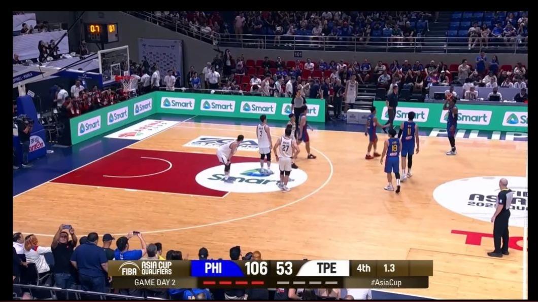 台灣男籃在亞洲盃資格賽第2戰客場慘敗菲律賓。（圖／翻攝自YouTube頻道FIBA - The Basketball Channel）