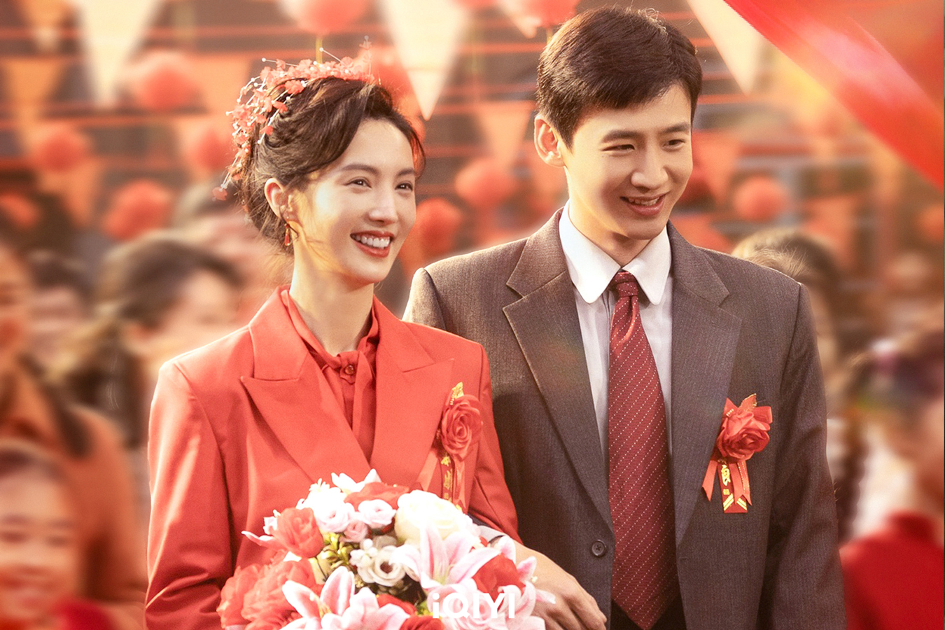 金晨（左）與白敬亭劇中從同學變情侶到結婚。（圖／iQIYI國際站提供）