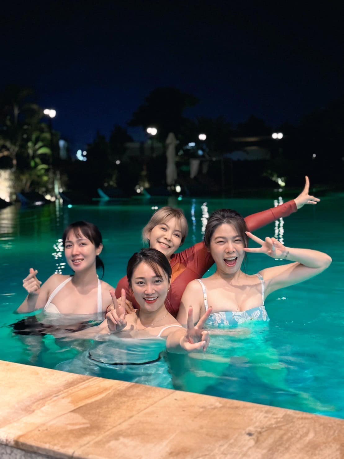 張文綺、小薰、白家綺、林柏妤展現好身材。（圖／翻攝自張文綺、小薰臉書）