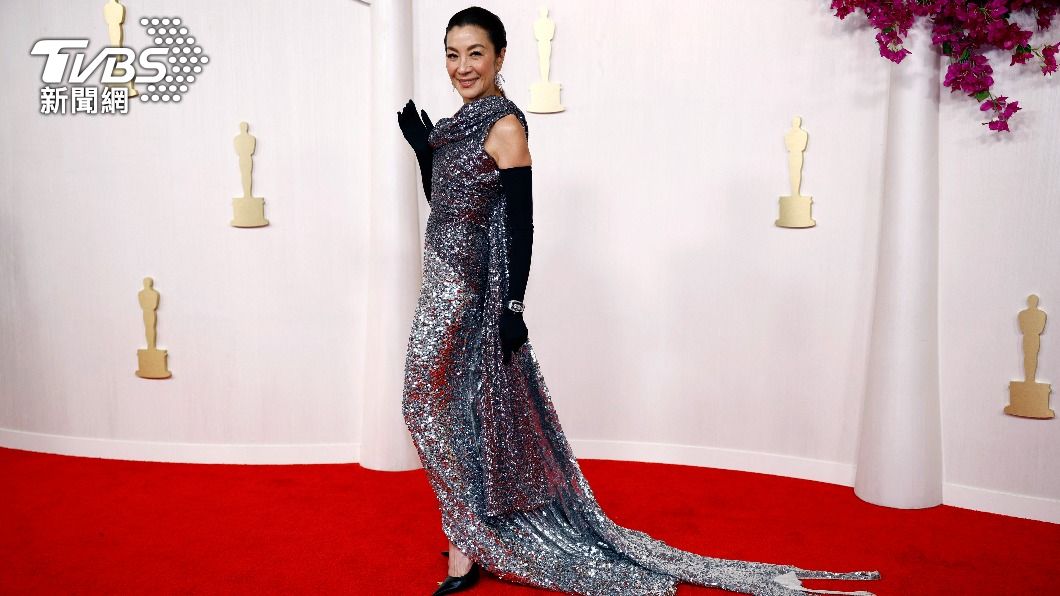 Michelle Yeoh shines in Taiwanese jewels at Oscars (Reuters) Michelle Yeoh shines in Taiwanese jewels at Oscars