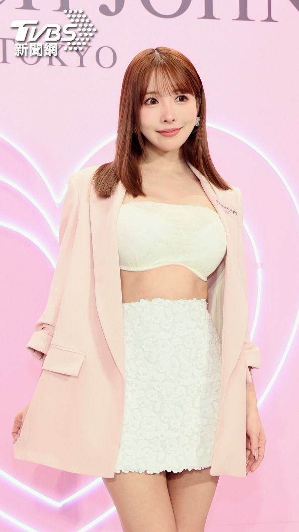 三上悠亞現場分享自己的美胸祕招。（圖／趙世平攝）