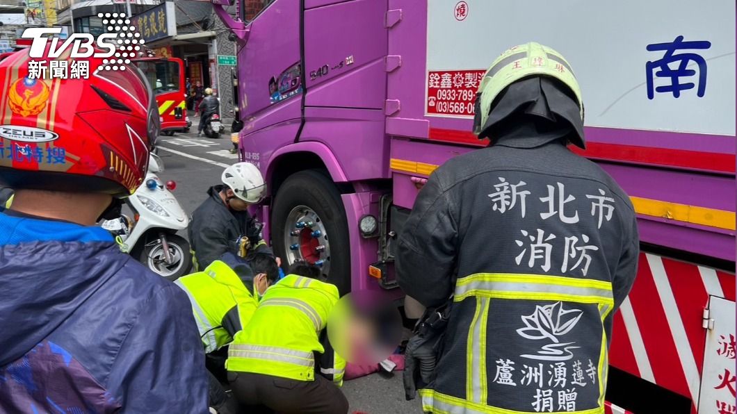 新北泰山發生一起死亡車禍。（圖／TVBS）