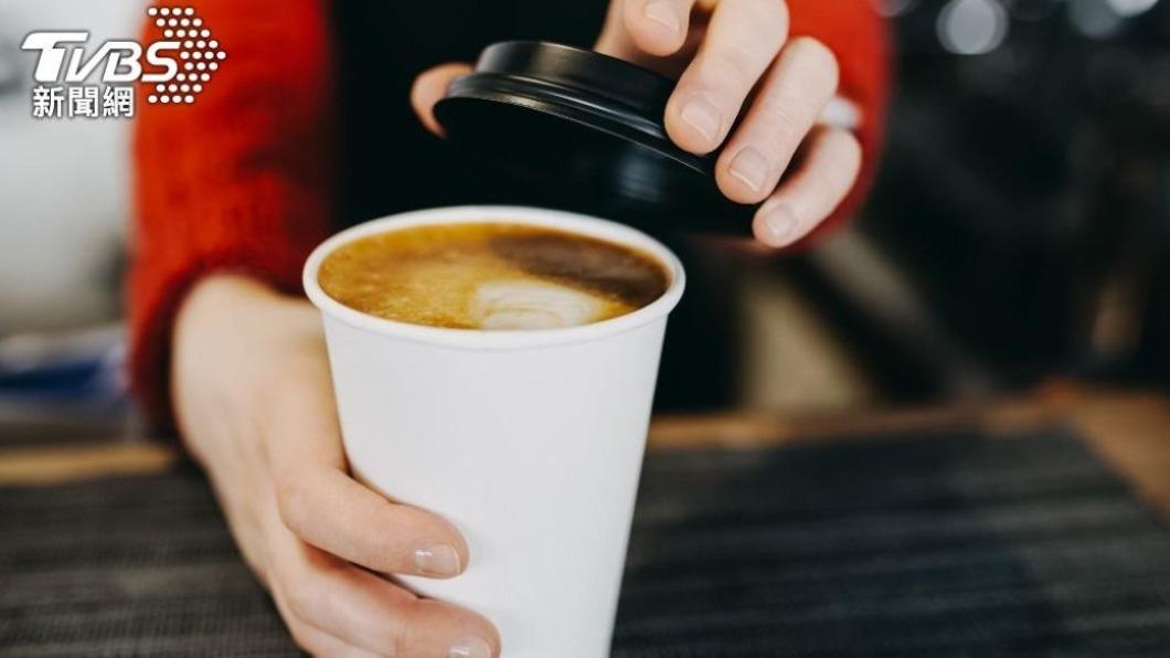 若用7-11的APP共享服務買140杯咖啡，即可現省2400元。（示意圖／Shutterstock達志影像）