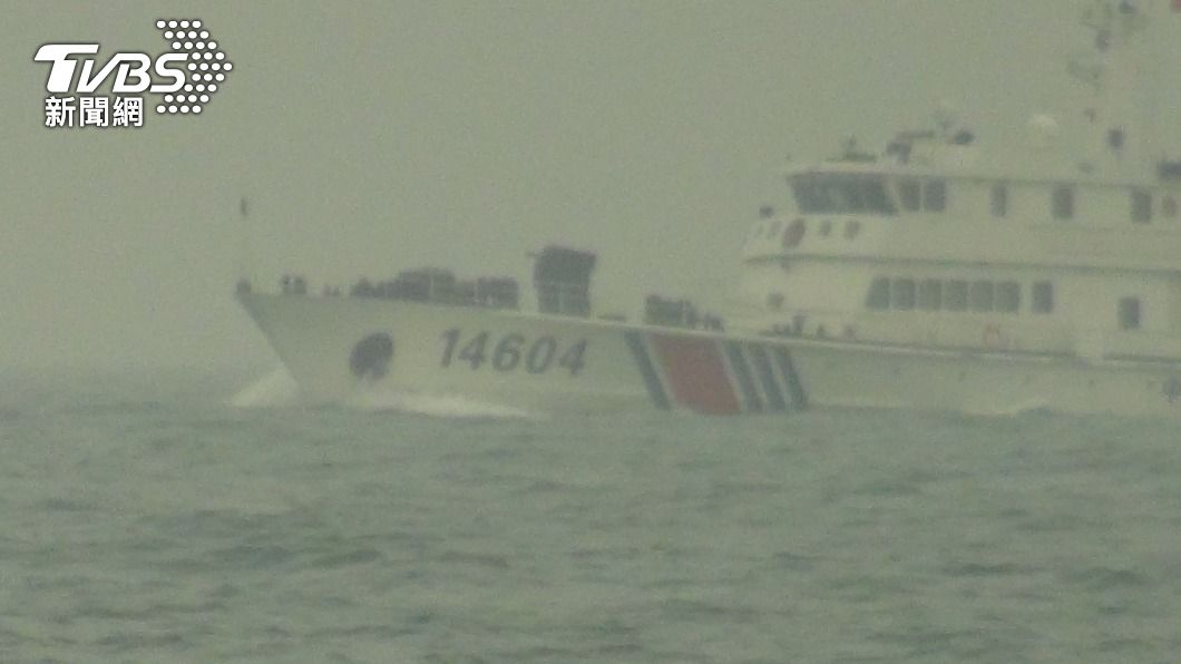 中國海警船艦駛入金門禁限制水域。（圖／TVBS）