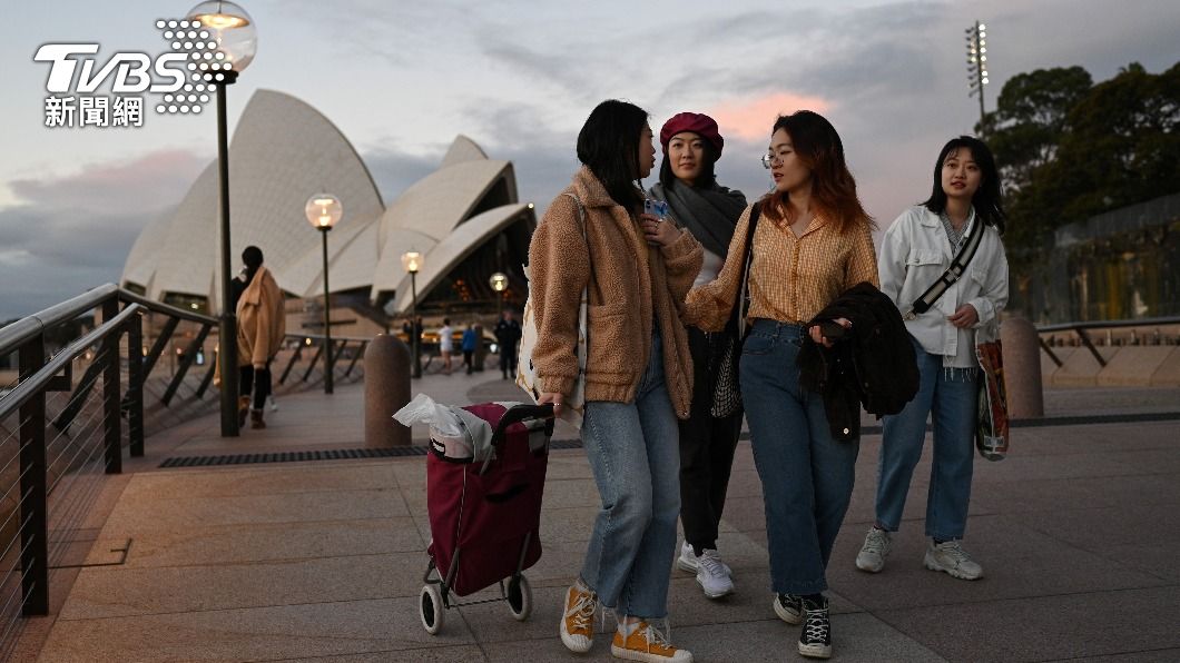 澳洲移民人數爆增，外加「假學生」太氾濫，從本週起將緊縮學生簽證數量。（圖／達志影像路透社）