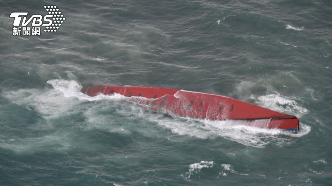 南韓日前驚傳有化學運輸船翻覆的意外。（圖／達志影像美聯社）