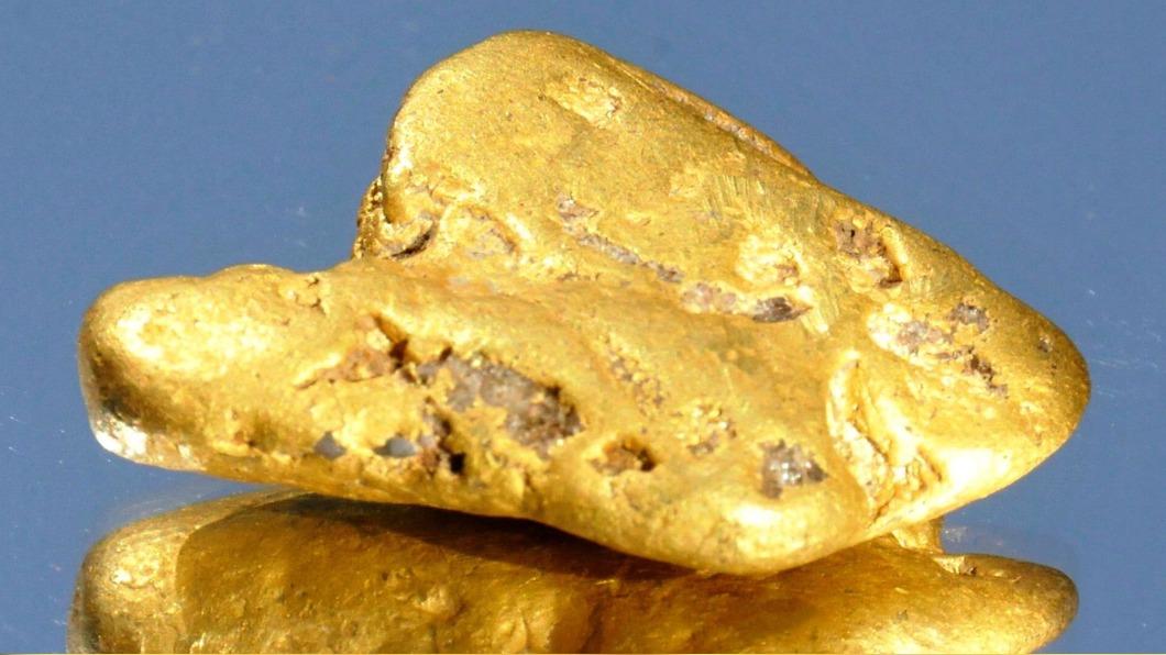 英國有名男子在尋寶圖中發現黃金。（圖／翻攝自X@volcaholic1）