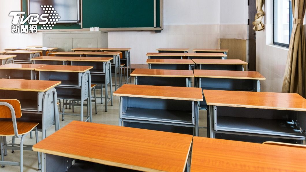 美國一名女代課老師在教室色誘學生，遭到通緝。（示意圖／shutterstock達志影像）