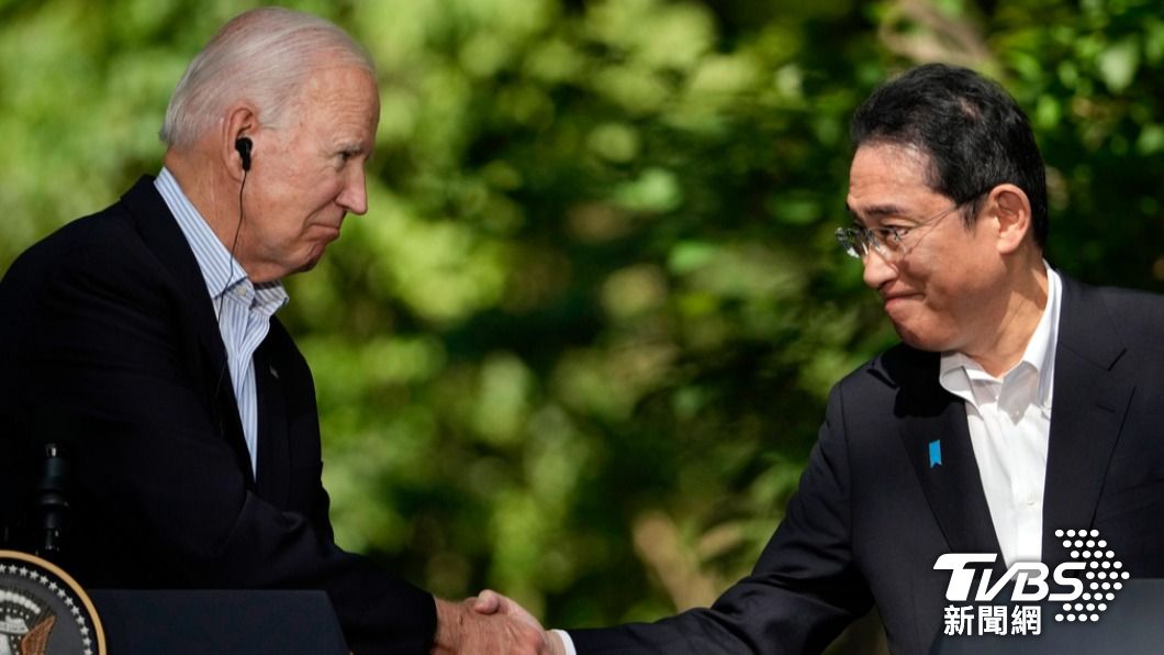 美國總統拜登（左）與日本首相岸田文雄（右）去年曾共同出席美日韓領袖峰會。（圖／達志影像美聯社）