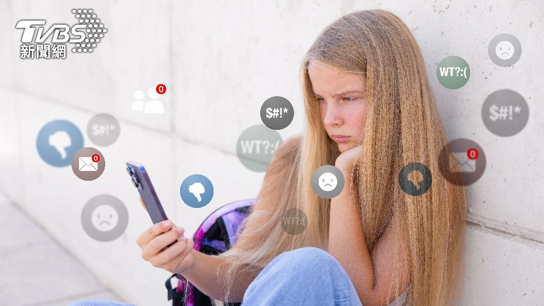 美國佛州明年1月起，全面禁止該州未滿14歲的未成年人開設社群帳號。（示意圖／達志影像Shutterstock）
