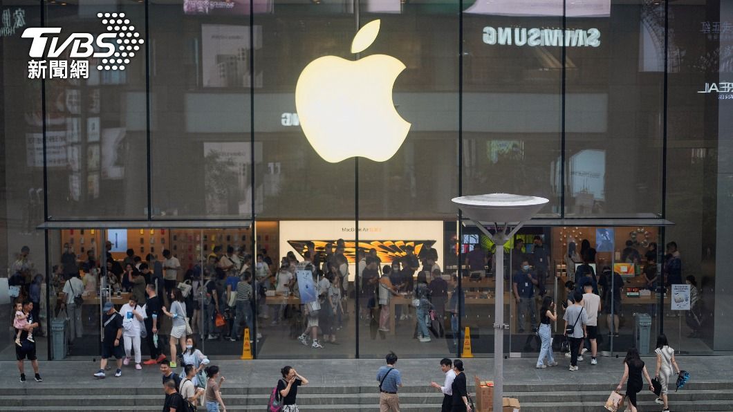 蘋果在中國市場2024第一季銷量下滑19%，市占率快被華為超越。（圖／達志影像美聯社）