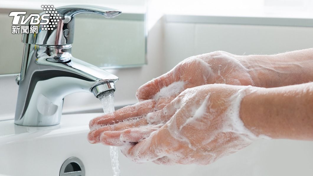 腸病毒流行，醫師呼籲應多洗手。（示意圖／shutterstock達志影像）
