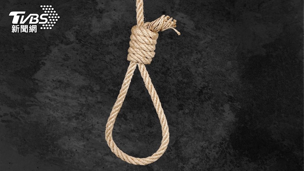 印度有名18歲少年在愚人節當天意外將自己吊死。（示意圖／達志影像shutterstock）