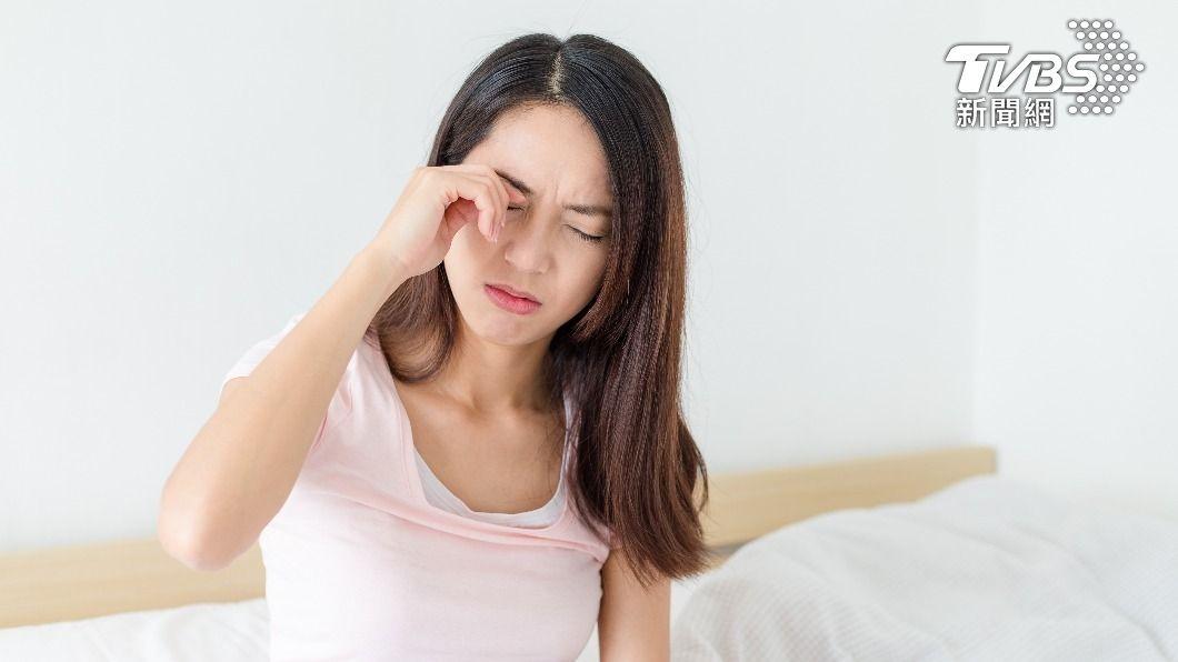 眼皮跳可能是罹患「眼瞼痙攣症」。（示意圖／shutterstock達志影像）