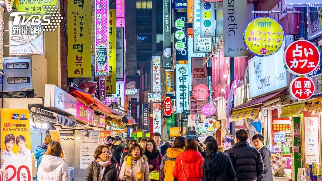近年來韓流席捲全球，吸引了不少觀光客慕名前往。（示意圖／shutterstock達志影像）