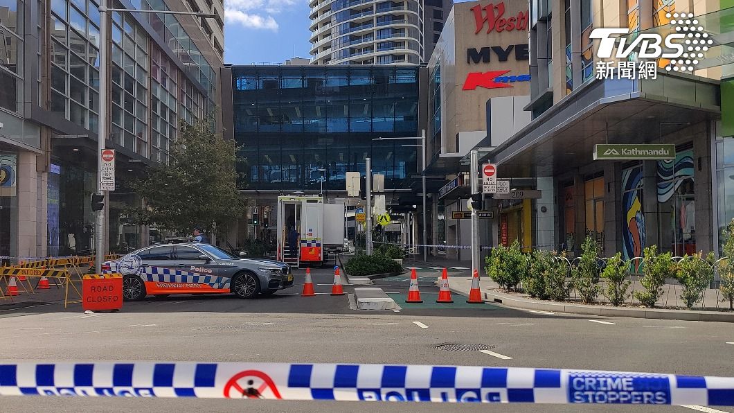 雪梨一處購物中心傳出男子持刀行兇事件。（圖／達志影像路透社）