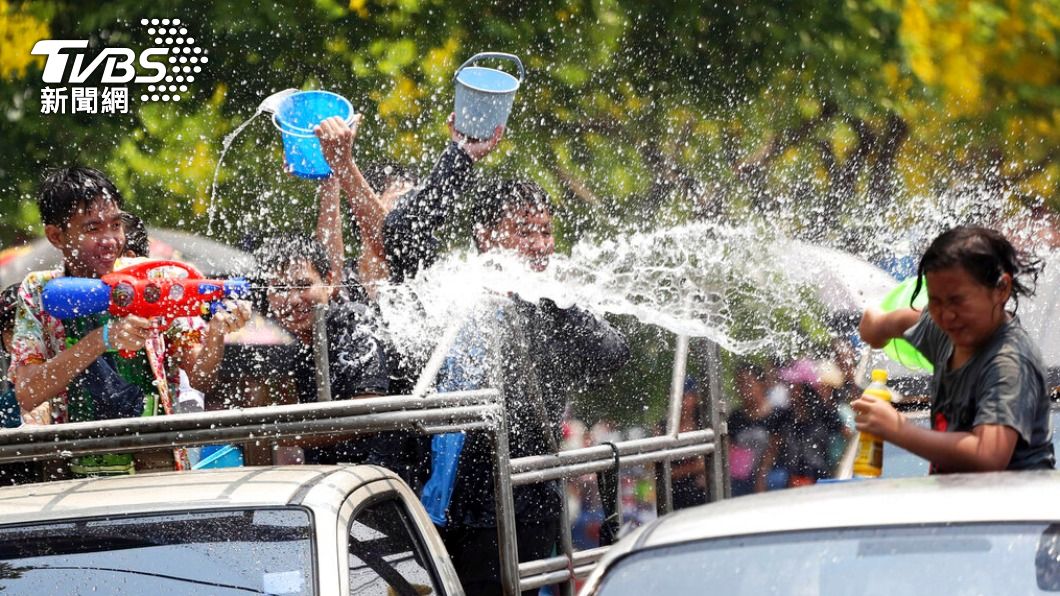 泰國進入每年一度的潑水節慶典。（圖／達志影像美聯社）