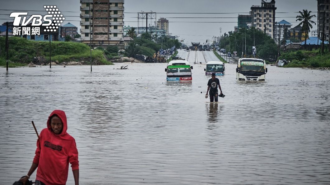 東非國家坦尚尼亞洪水氾濫。（圖／歐新社達志影像）
