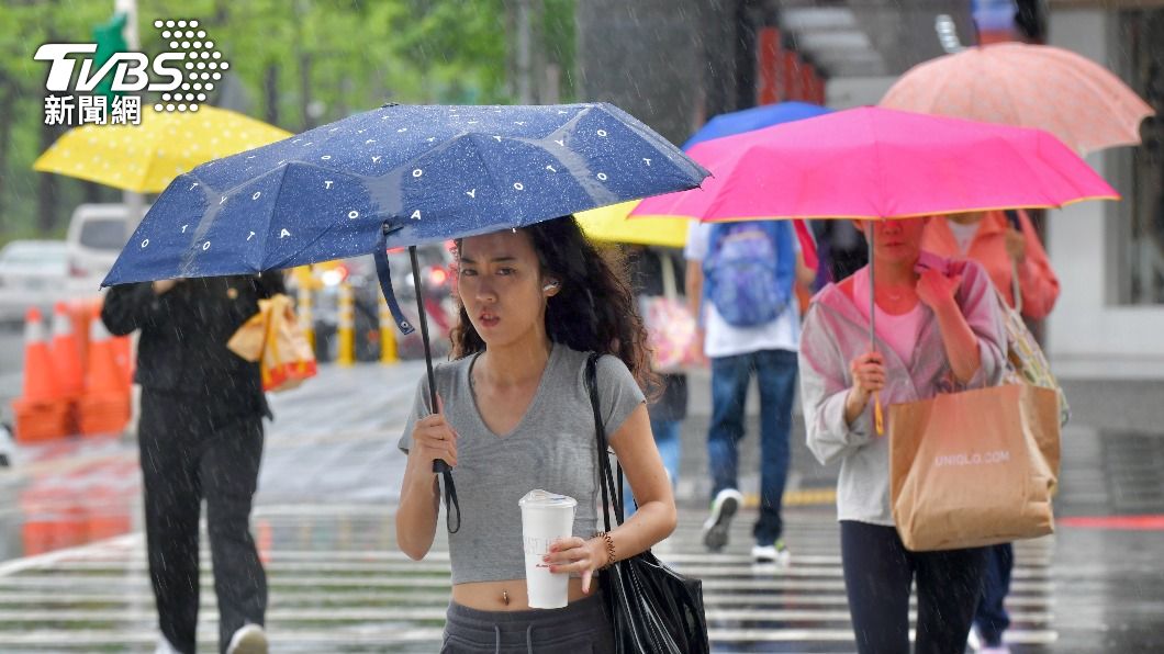 今午後受熱力作用影響，北台灣將有短暫陣雨或雷雨。（示意圖／胡瑞麒攝）