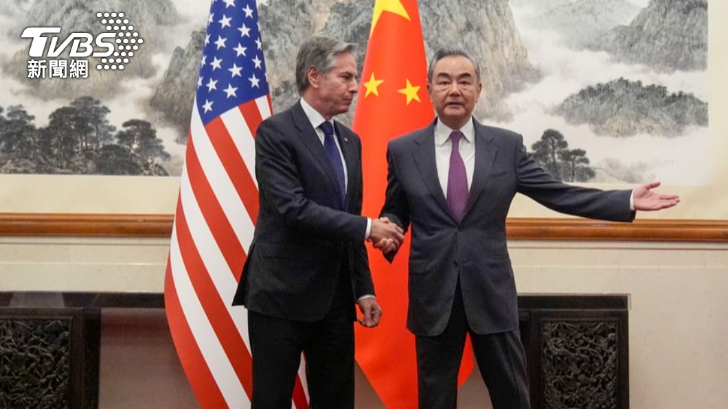 美國國務卿布林肯（圖左）26日與中國外交部長王毅（圖右）會面。（圖／達志影像美聯社）
