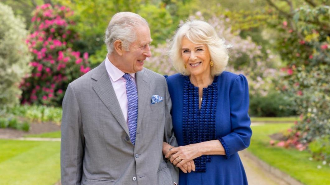 白金漢宮今天發布聲明，查爾斯三世30日將與王后卡蜜拉（Queen Camilla）一同訪問一個癌症治療中心。(圖／翻攝@RoyalFamily)