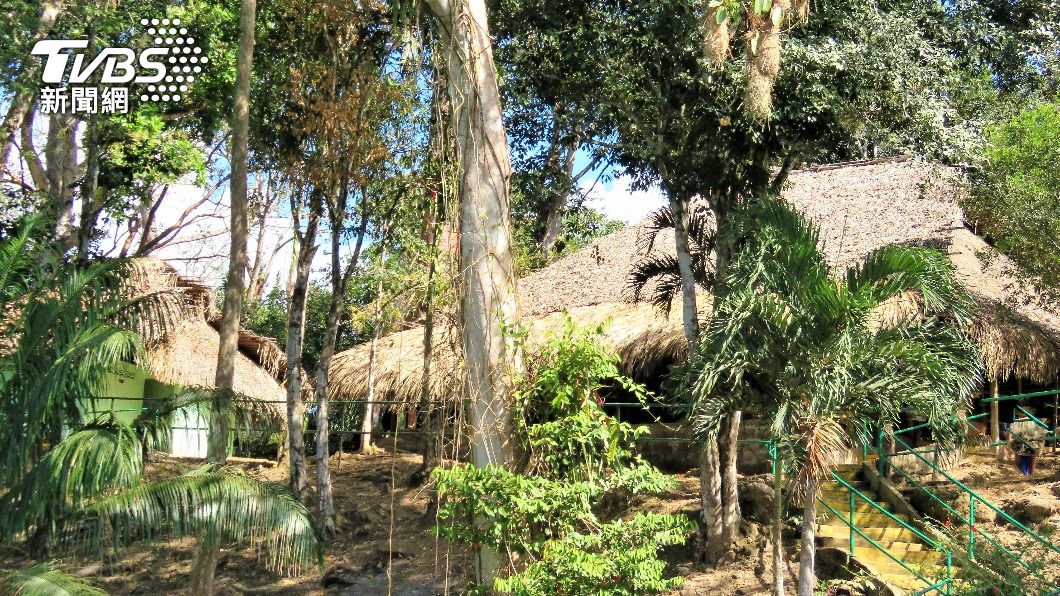 卡圖馬族生活在基里維納島嶼上的茅草屋內。（示意圖／Shutterstock達志影像）