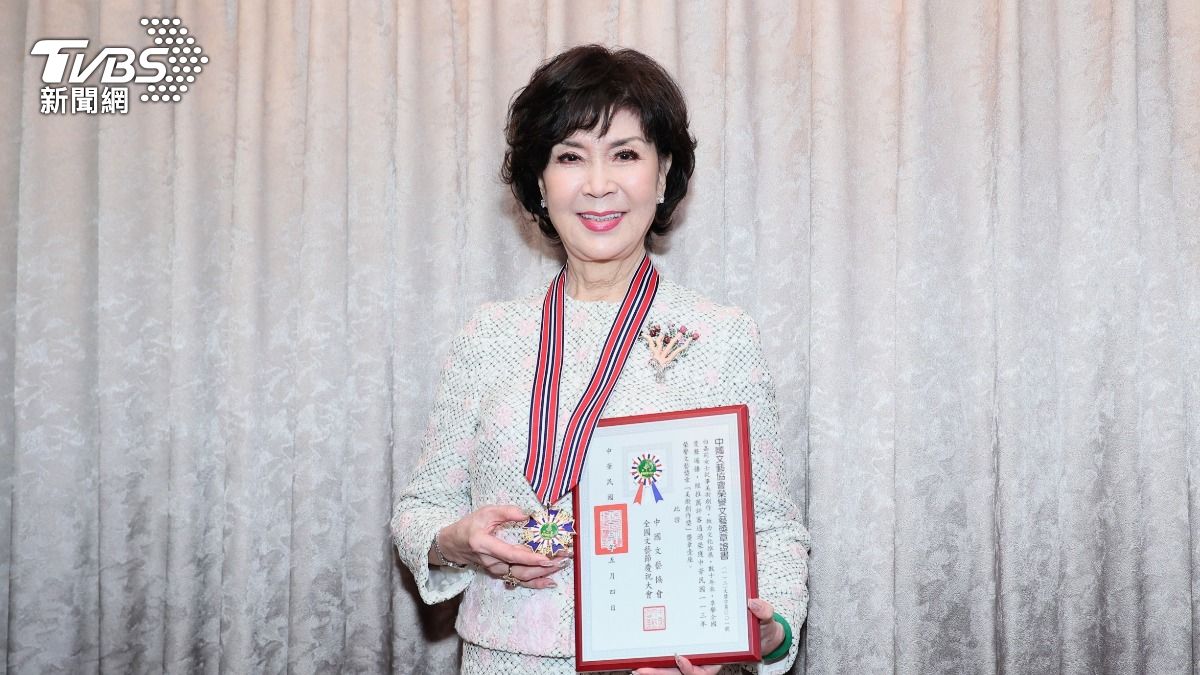 白嘉莉獲邀第65屆中國文藝獎章頒發榮譽文藝獎章。（圖／趙世平攝）