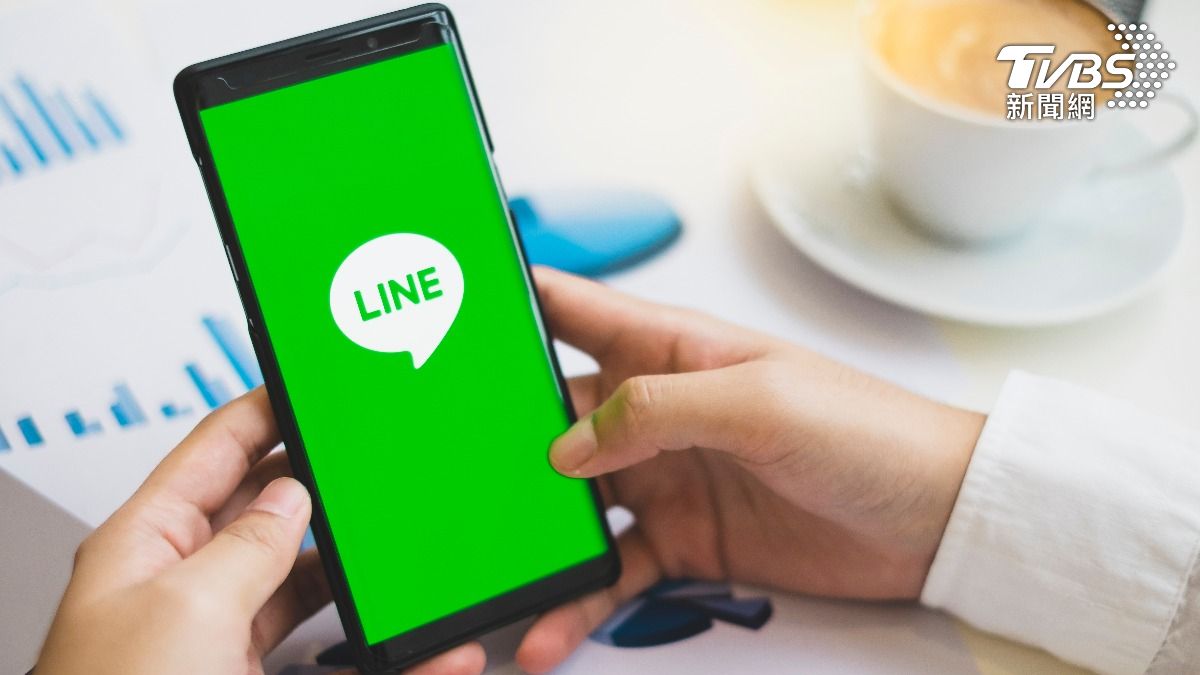 LINE成為不少人傳遞訊息的社群工具。（示意圖／shutterstock達志影像）