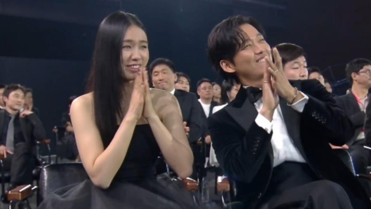 南宮珉、安恩真主演的《戀人》拿下今年最佳戲劇。（圖／翻攝自prizm）
